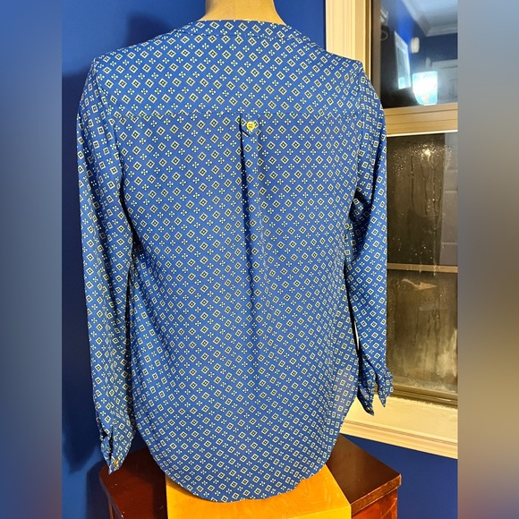 Christin Michaels blouse, small, EUC, bright blue, gold buttons - Picture 6 of 14